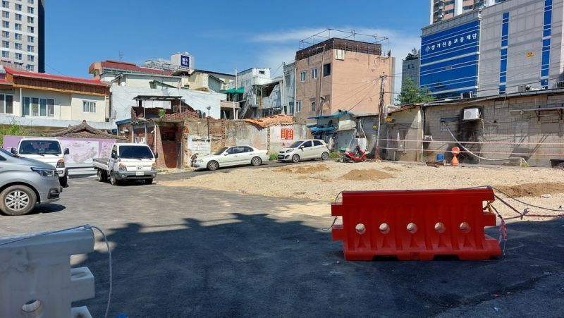 파일:금정22길광장20220909 123354.jpg