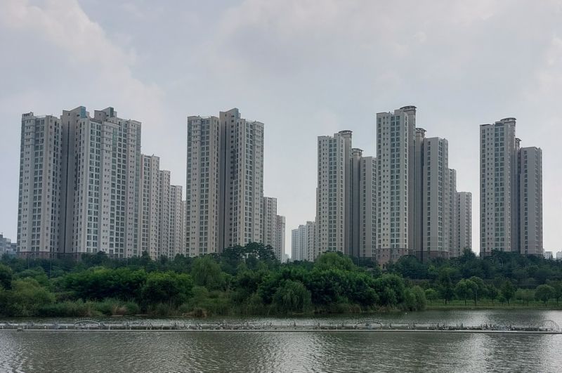 파일:20220817 아파트.jpg