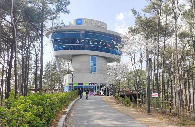 파일:마장호수입구 20220415 161541.jpg